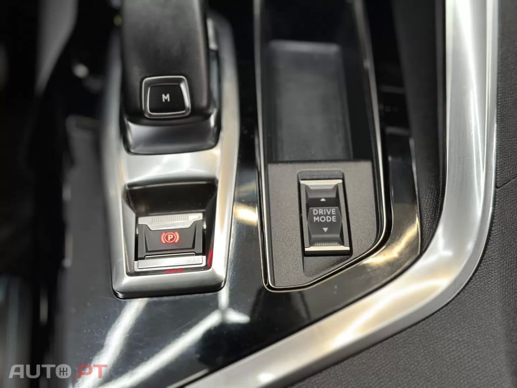 Peugeot 5008 1.2 PureTech Allure Pack