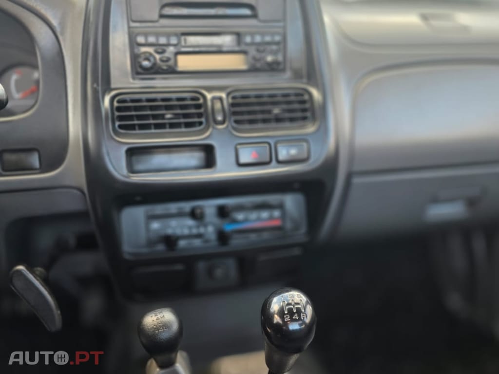 Nissan Pick Up 2.5 TD KC