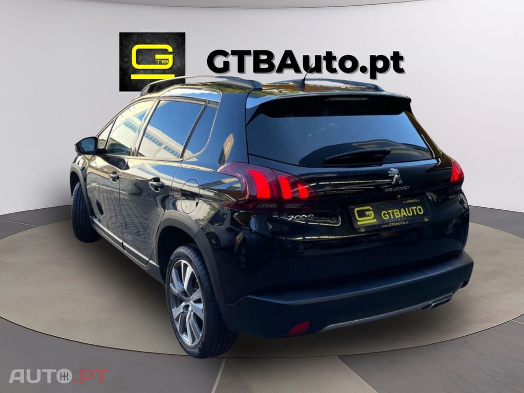 Peugeot 2008 1.2 e-THP GT Line
