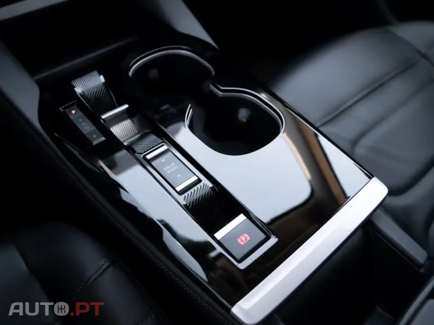Citroen C5 X 1.6 Hybrid Plus e-EAT8