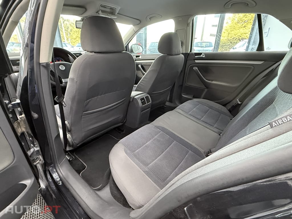 Volkswagen Jetta 1.9 TDi Confortline