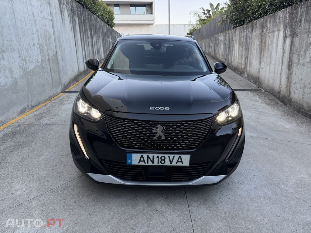 Peugeot 2008 1.5 BlueHDi Allure Pack