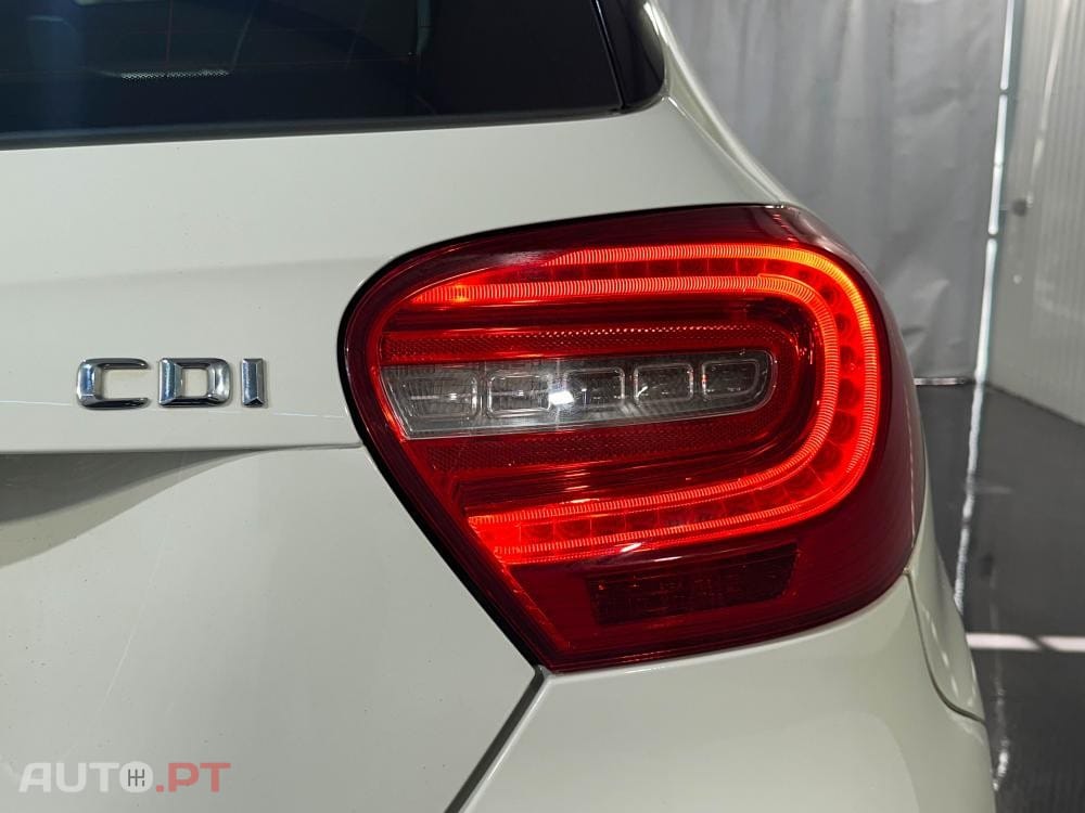 Mercedes-Benz A 180 d 7G-DCT AMG Line