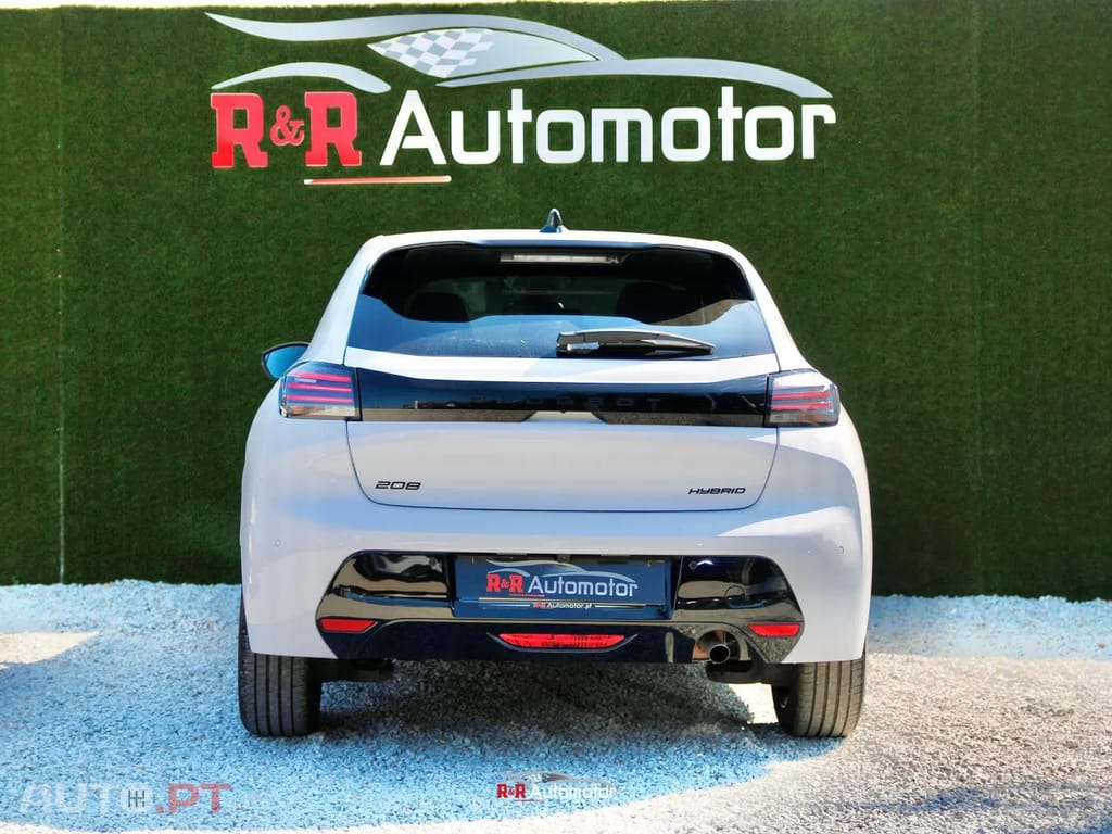 Peugeot 208 1.2 Hybrid Allure e-DCS6
