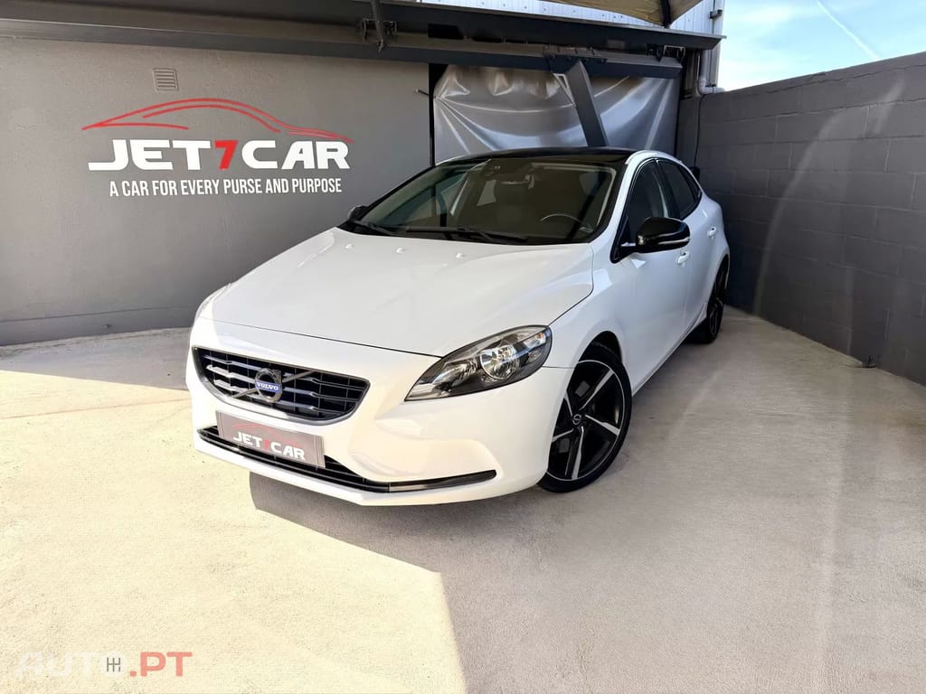 Volvo V40 2.0 D4 Momentum