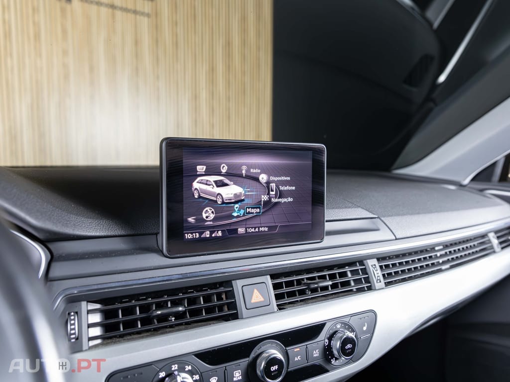 Audi A4 Avant 2.0 TDI Look RS4