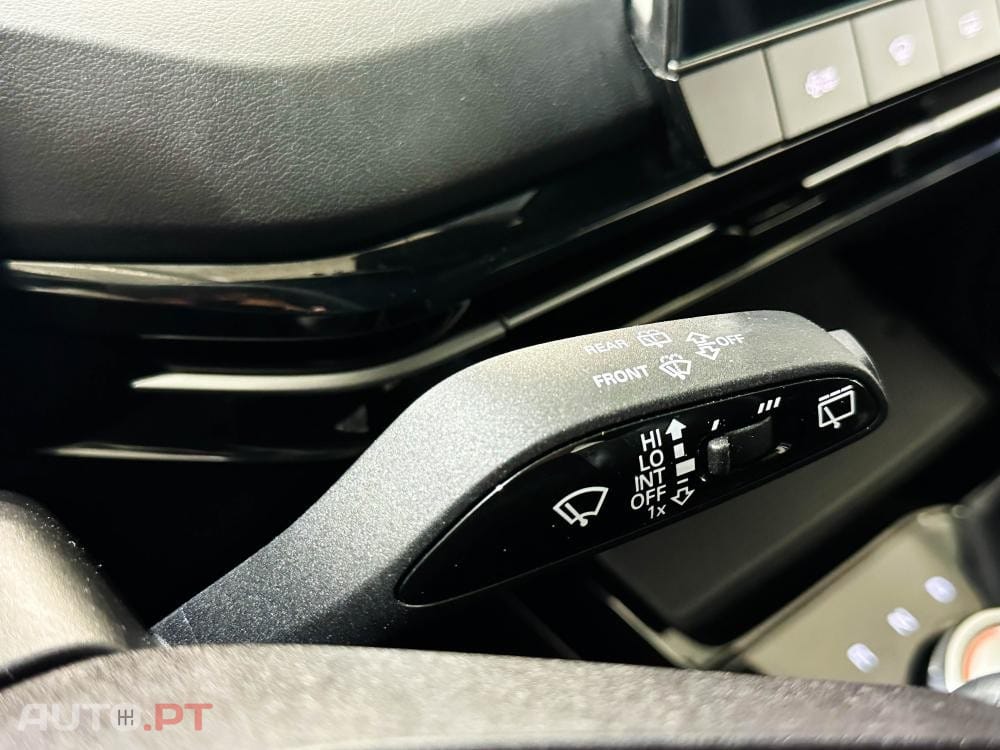 MG MG4 77 kWh Extended Range Luxury