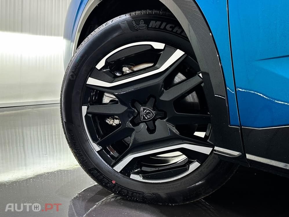 Peugeot E-3008 73 kWh GT