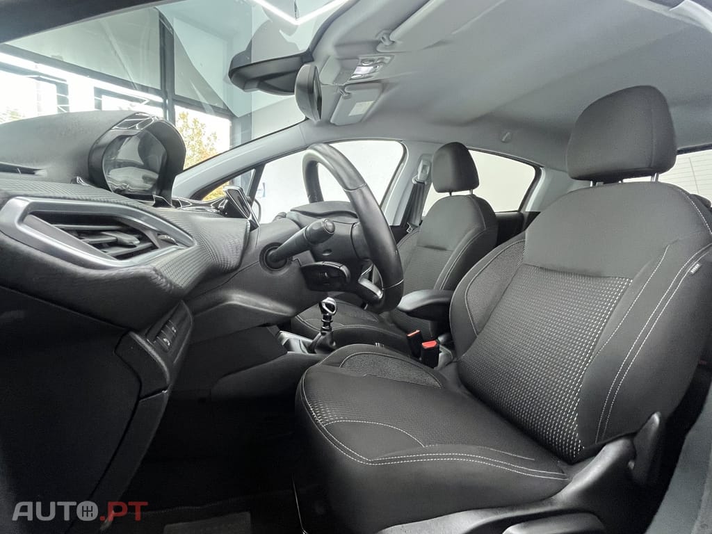 Peugeot 208 1.2 PureTech Allure