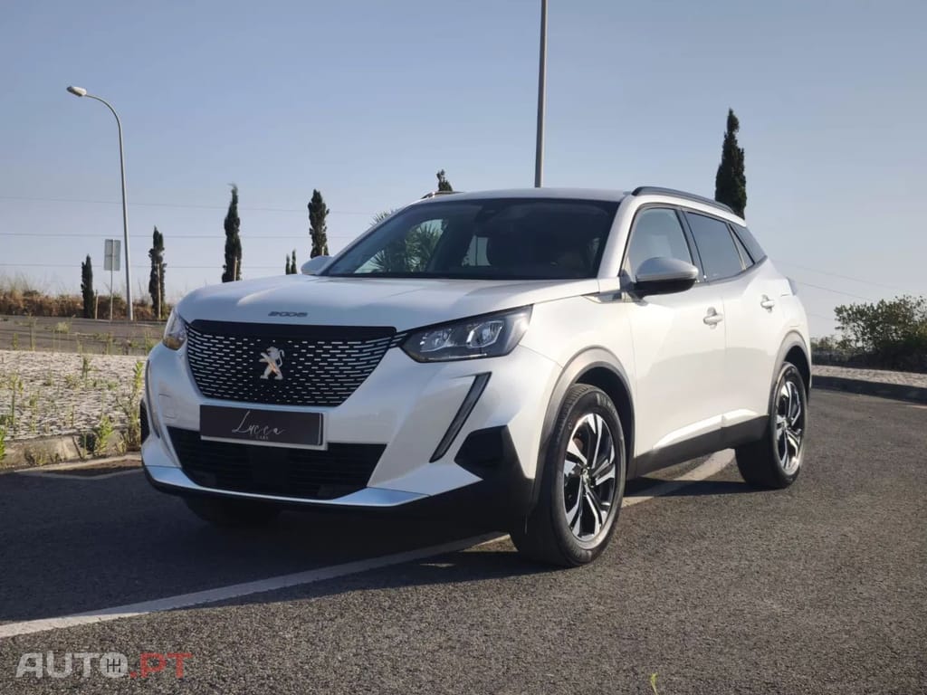 Peugeot 2008 PureTech 130 EAT8 Allure