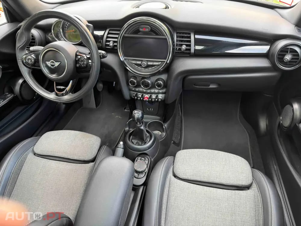 MINI Cooper Cooper S
