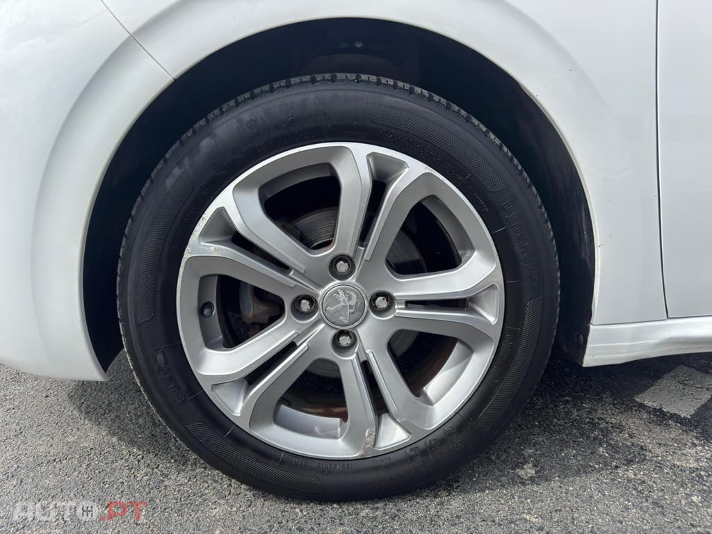 Peugeot 208 1.2 VTi Allure