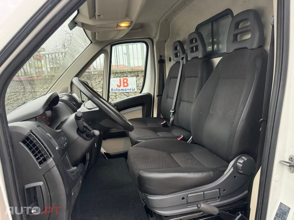 Peugeot Boxer 2.0 BlueHDi 330 L2H1 Pro