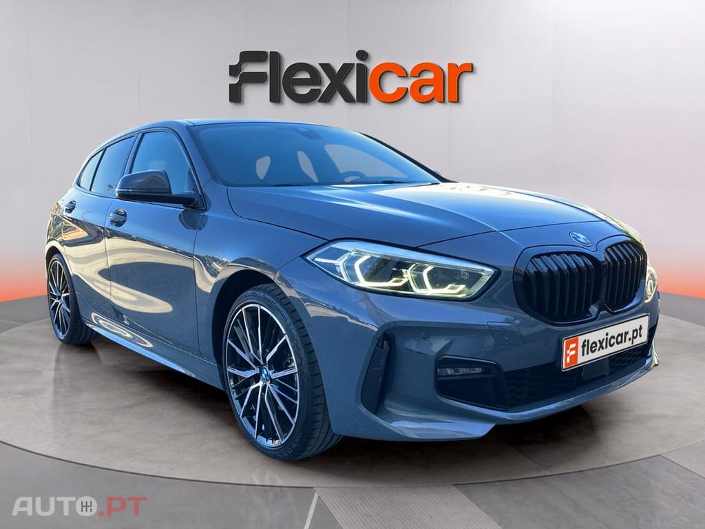 BMW 118 i Pack Desportivo M Auto