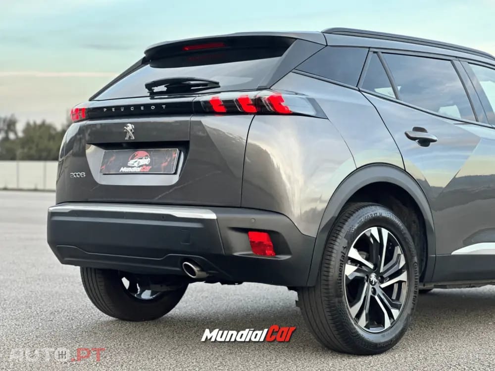 Peugeot 2008 1.5 BlueHDi Allure EAT8