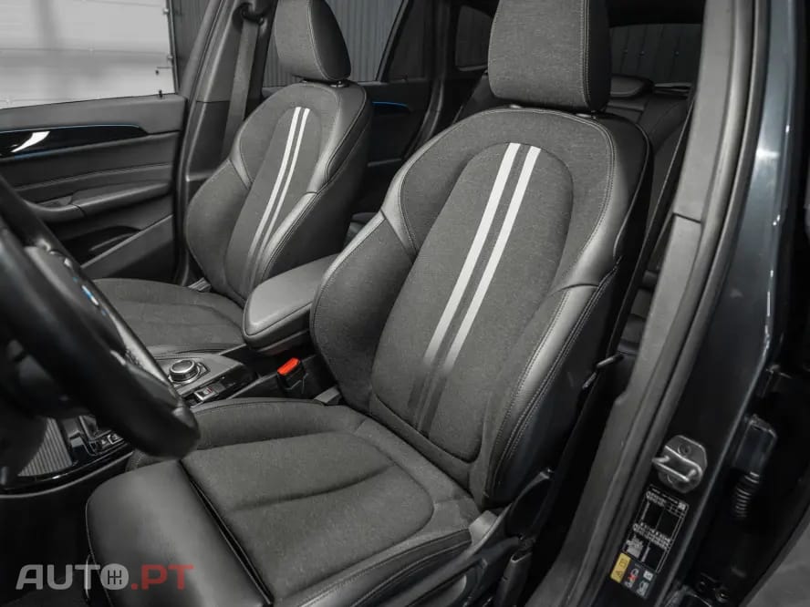 BMW X1 xDrive25e Pack Desportivo M