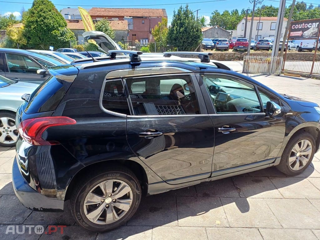 Peugeot 2008 1.2 PureTech Style