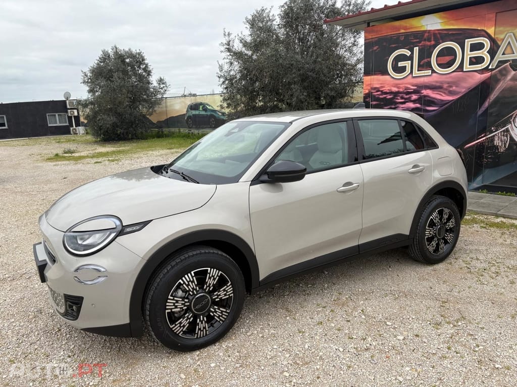 Fiat 600 1.2 Hybrid Icon