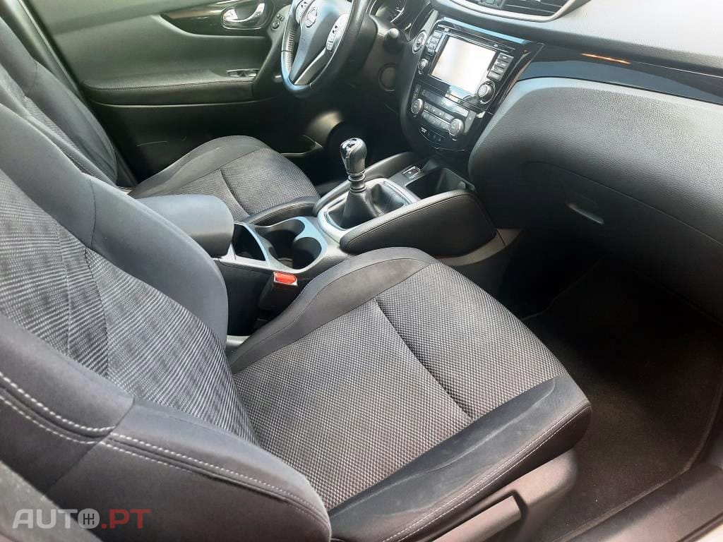 Nissan Qashqai 1.5 dCi 360 S 110cv / 198€ mês