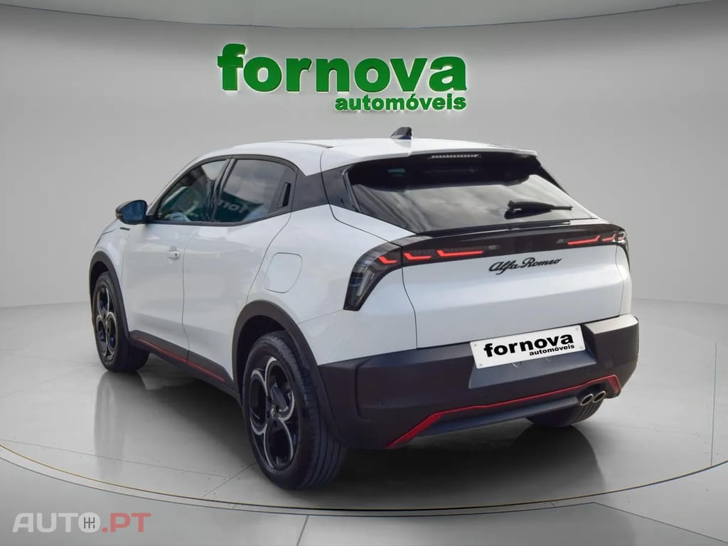 Alfa Romeo Junior 1.2 Speciale eDCT6
