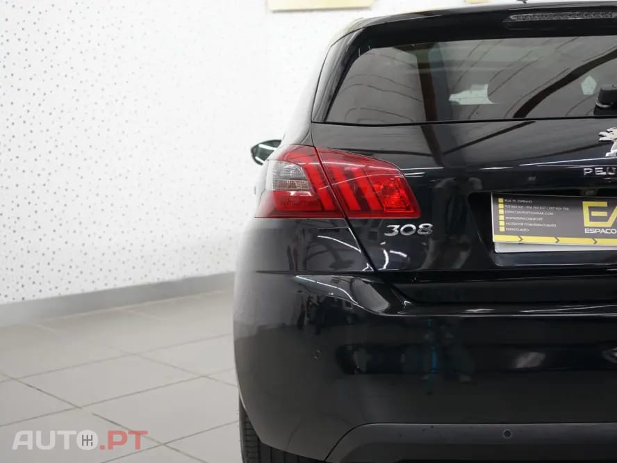 Peugeot 308 1.2 PureTech Allure Pack