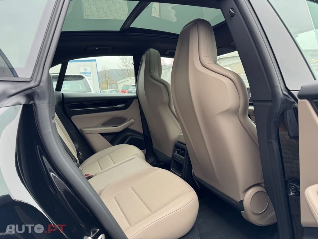 Porsche Macan 4