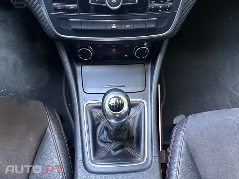 Mercedes-Benz A 180 d AMG Line