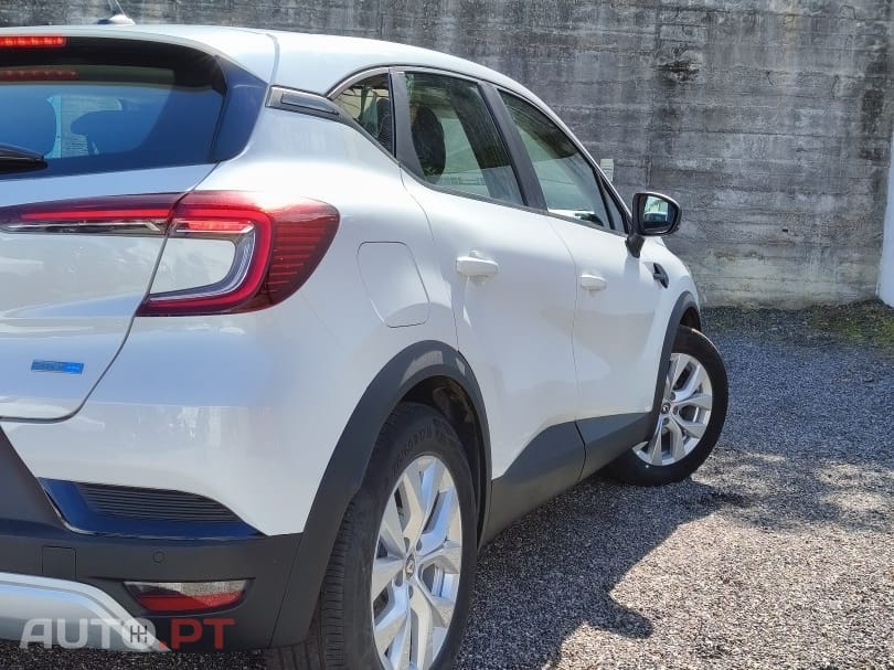 Renault Captur 1.6 E-Tech Full Hybrid Engineered