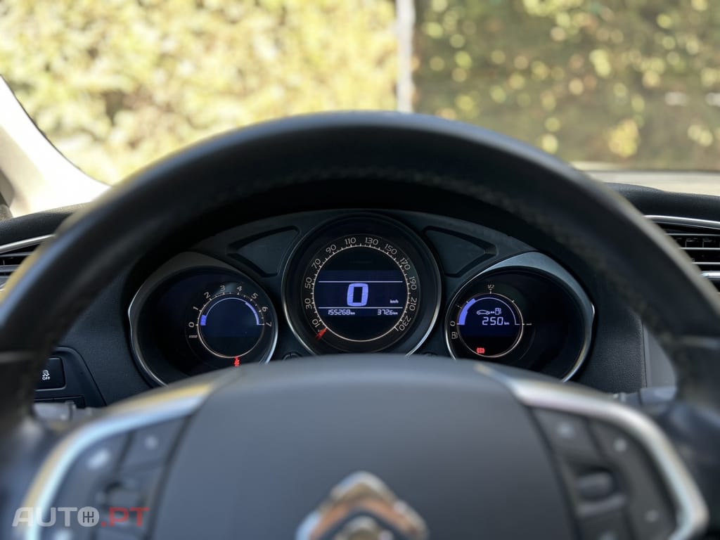 Citroen C4 1.6 BlueHDi Shine
