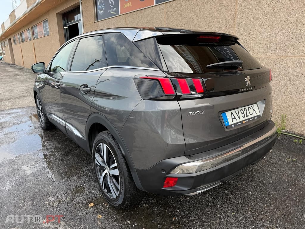 Peugeot 3008 1.6 HDi Allure J18