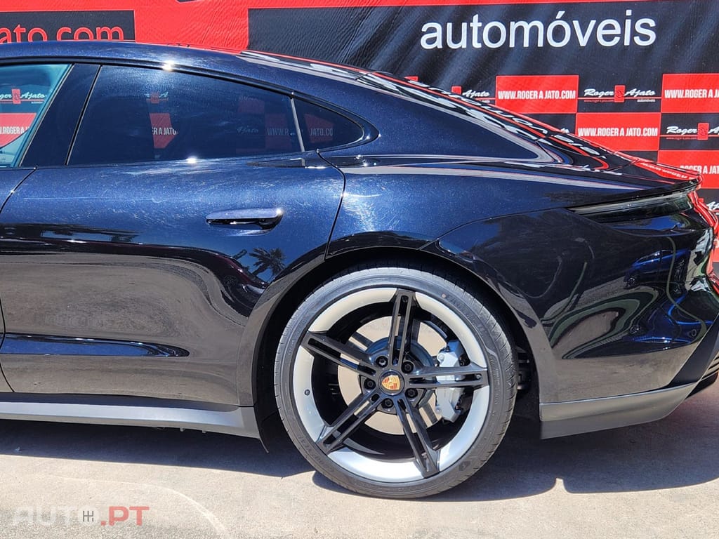 Porsche Taycan 4S bateria Performance Plus