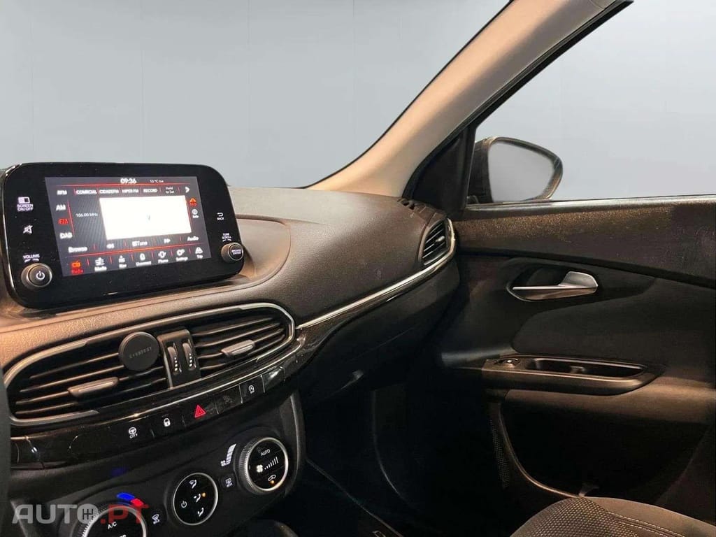 Fiat Tipo 1.3 MTJ LOUNGE 