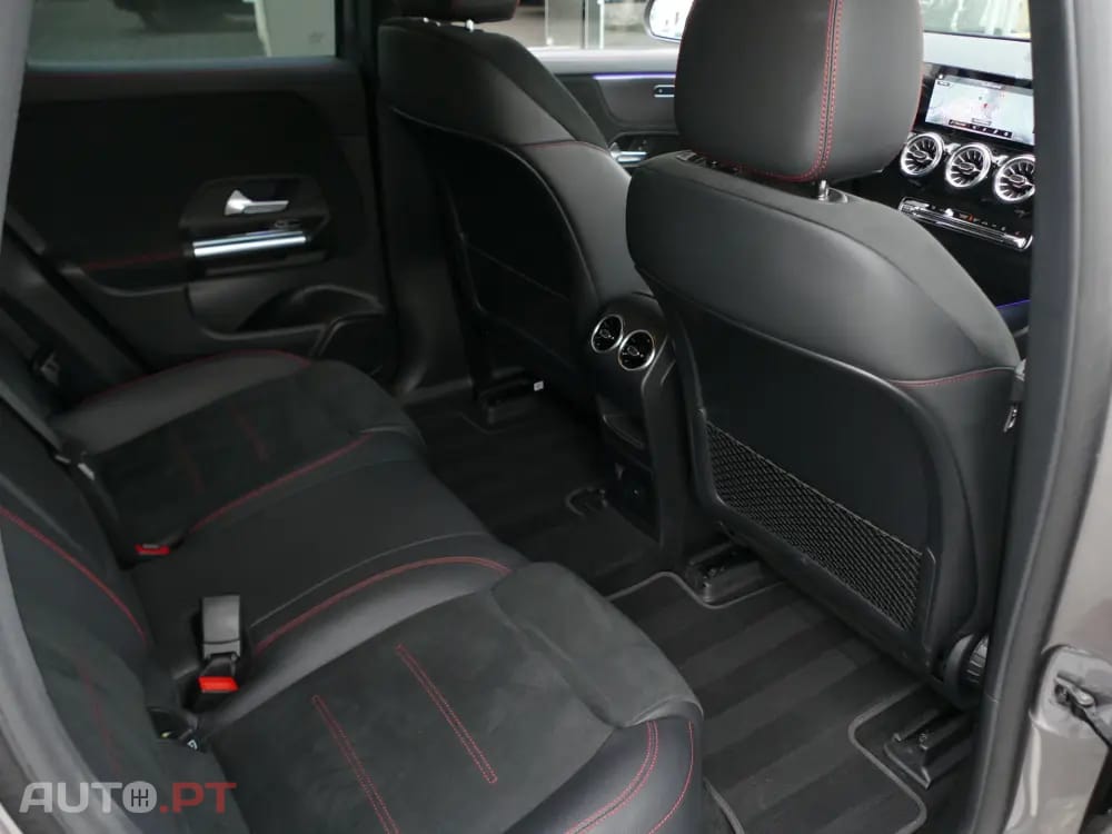 Mercedes-Benz EQA 250 AMG Line