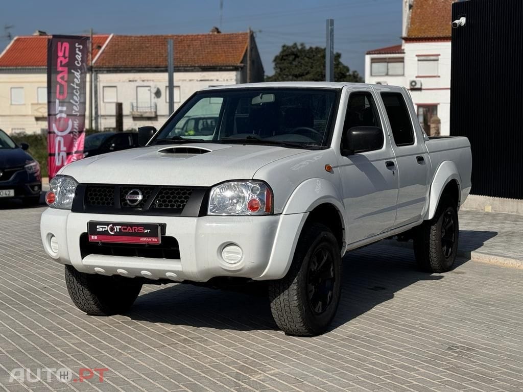 Nissan Pick Up 2.5 TD CD Look Navara