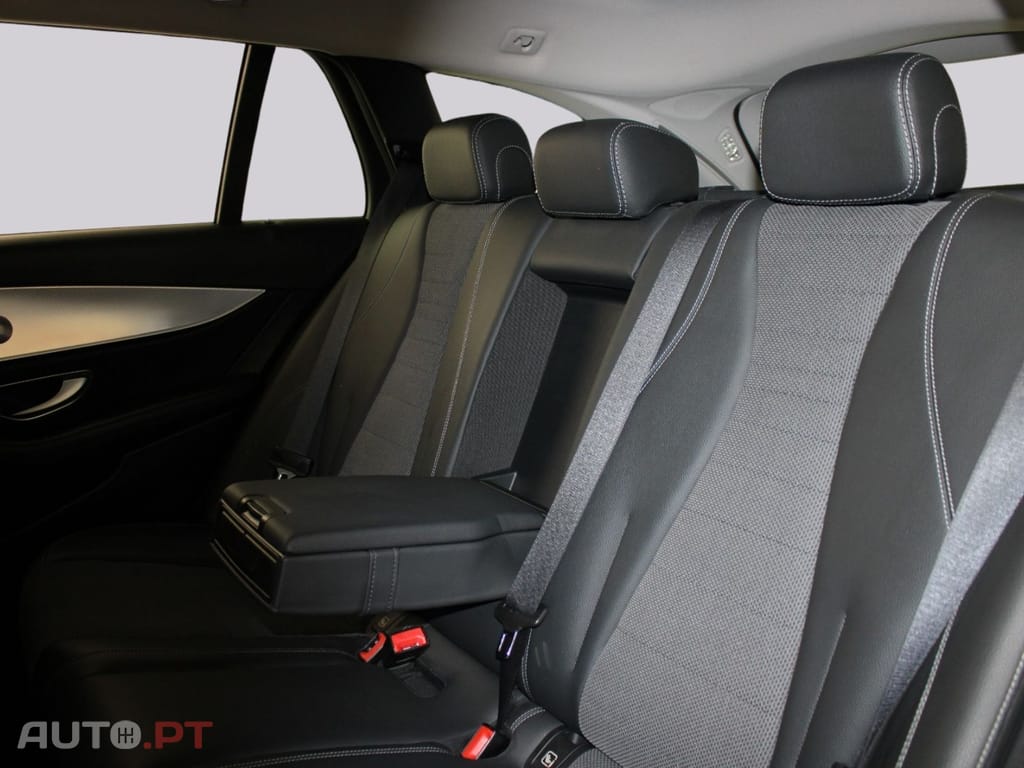 Mercedes-Benz E 300 De AVANTGARDE 