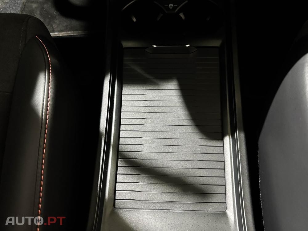 MG MG4 64 kWh XPower Luxury