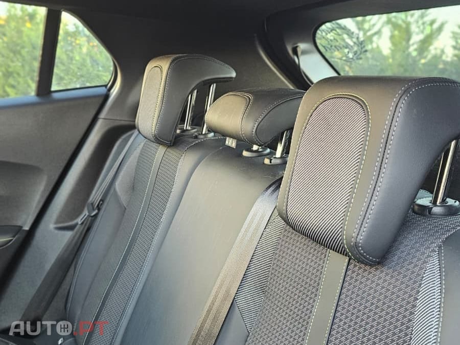 Peugeot 2008 1.2 PureTech GT Pack EAT8