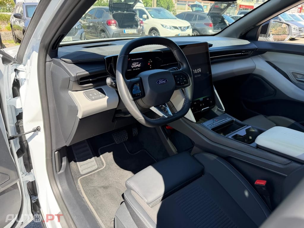 Ford Capri 77 kWh Premium