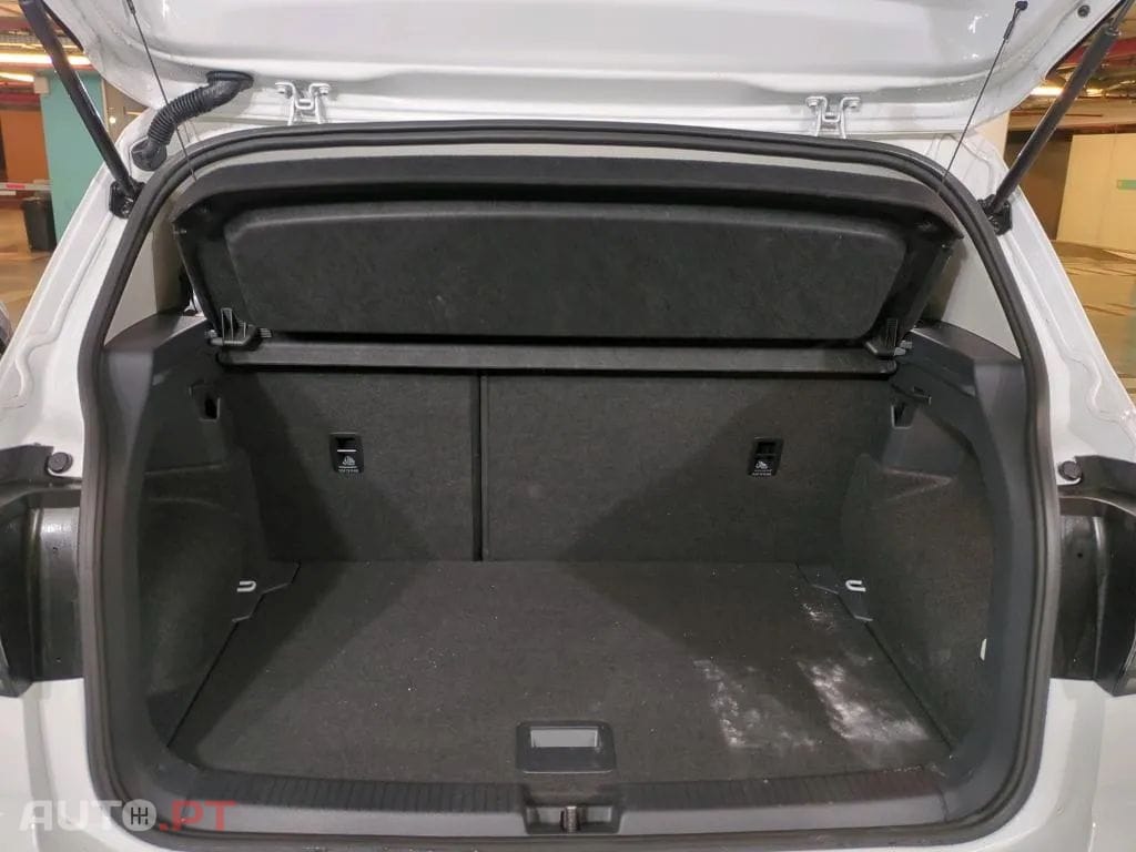 Volkswagen T-Cross 1.0 TSI Urban DSG