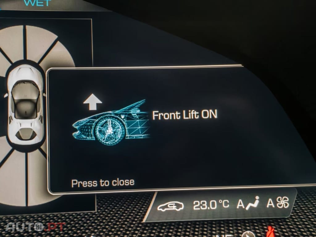 Ferrari SF90 Stradale I.V.A DEDUTIVEL