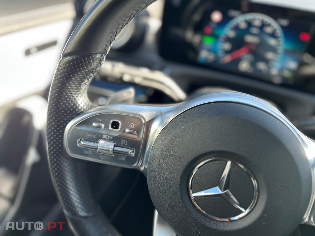 Mercedes-Benz A 250 e AMG Line