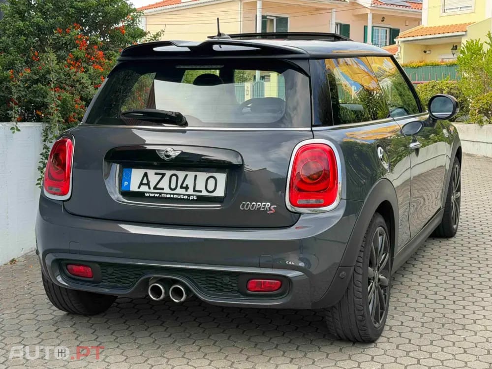MINI Cooper Cooper S