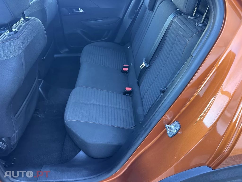 Peugeot 2008 1.2 PureTech Active Pack