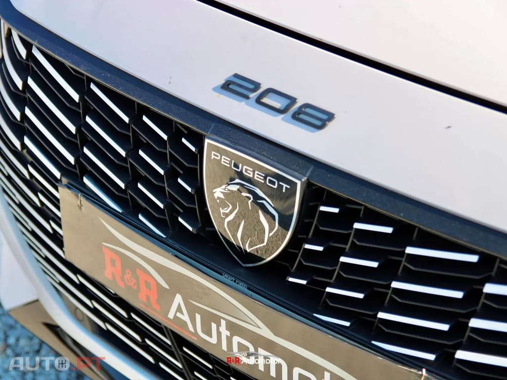Peugeot 208 1.2 Hybrid Allure e-DCS6
