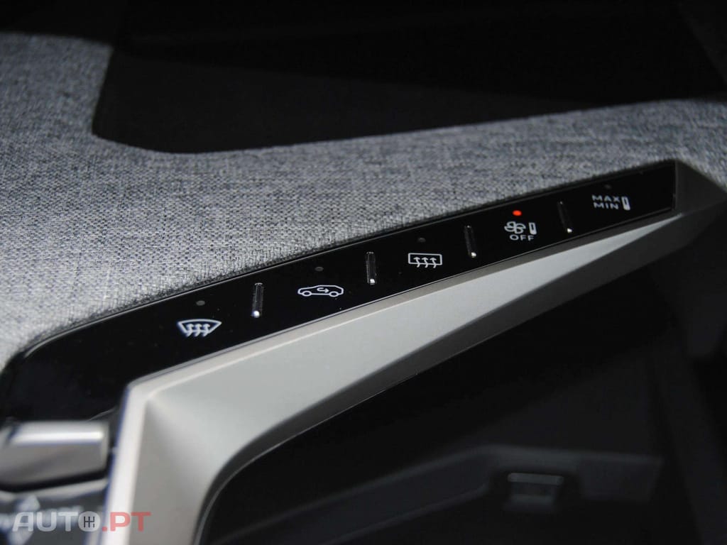 Peugeot 5008 1.2 Hybrid Allure e-DCS6