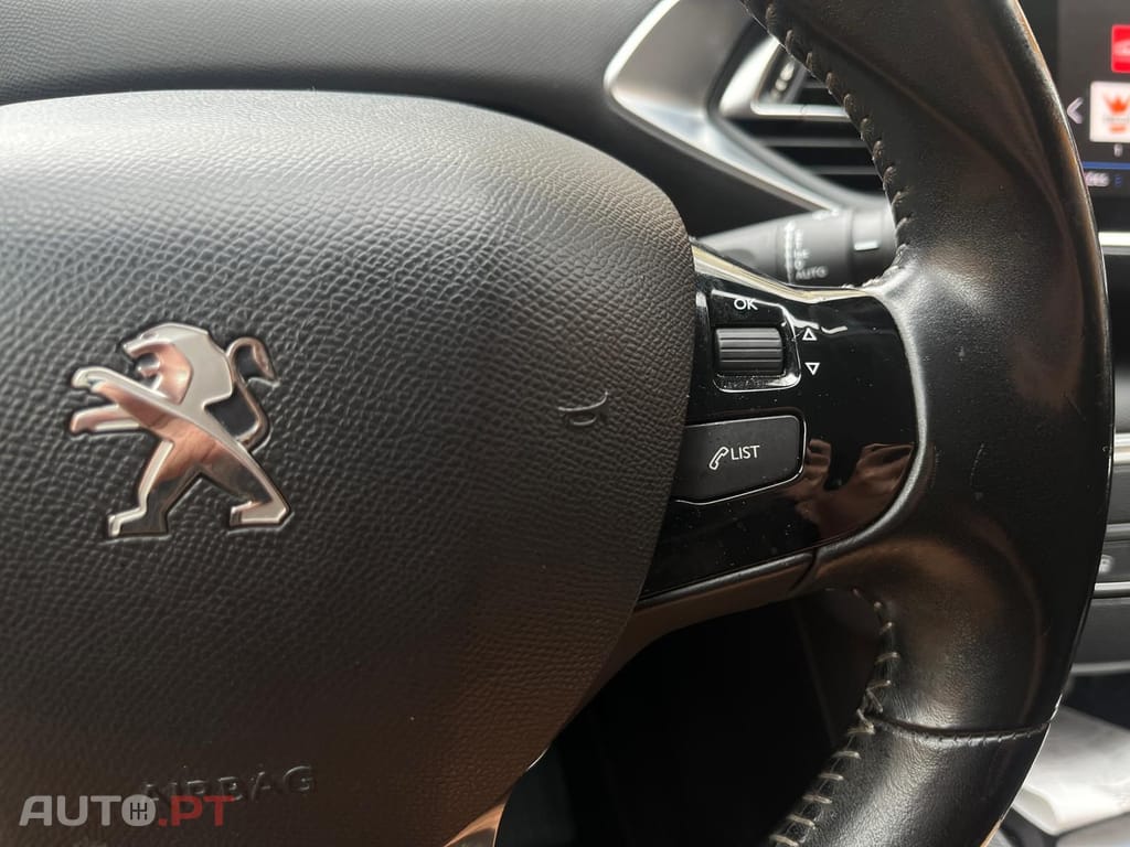 Peugeot 308 SW 1.5 HDI STYLE EAT8