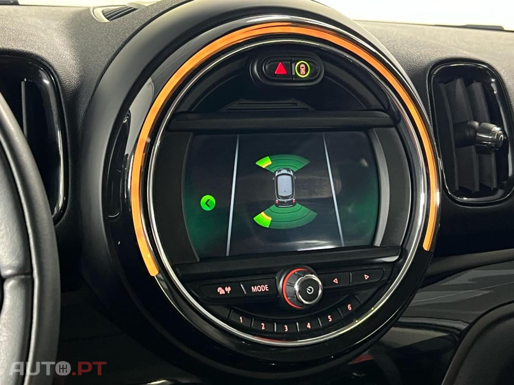 MINI Countryman Cooper S E ALL4 Auto — fotografia 18