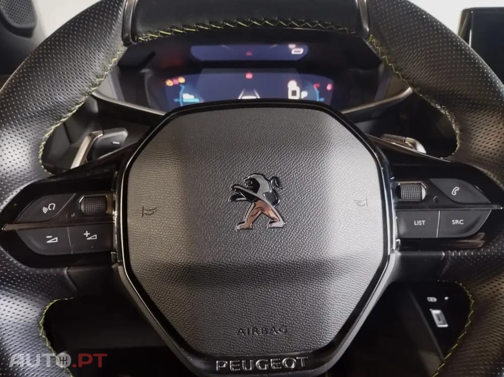 Peugeot 2008 1.2 PureTech GT EAT8