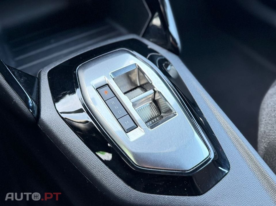 Peugeot 2008 1.5 BlueHDi Active Pack EAT8