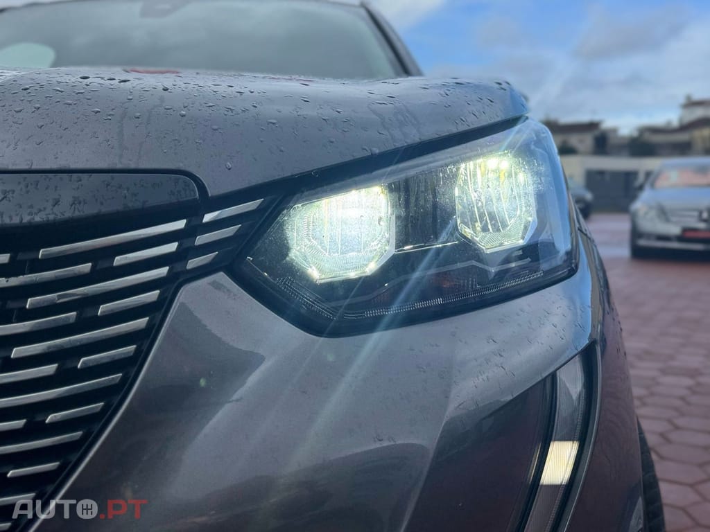 Peugeot 2008 1.5 BlueHDi Allure Pack